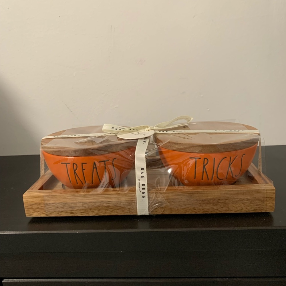 PRICE FIRM NEW Rae Dunn TRICKS & TREATS Pinch Bowl